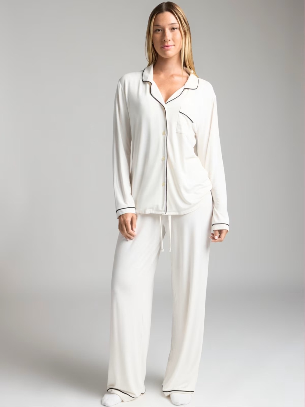 Comfrt ivory Long-Sleeve Button Pajama Set